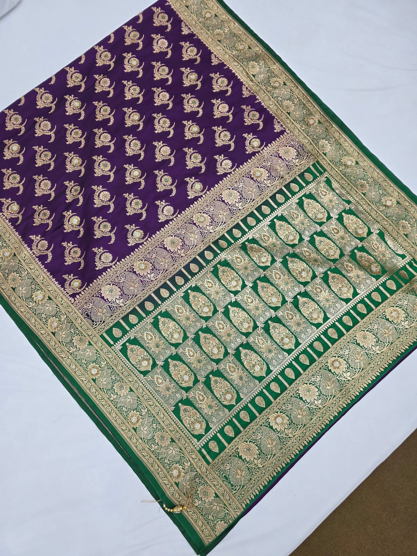 Parpl Zarkan Swarovski Banarasi silk Saree