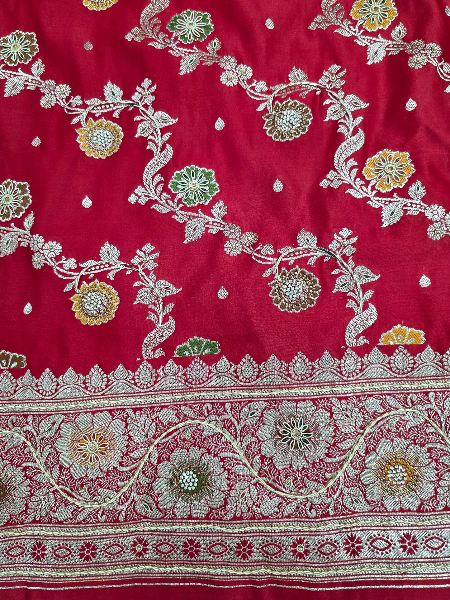 Red Minadaar Zardozi Zarkan Banarasi Saree