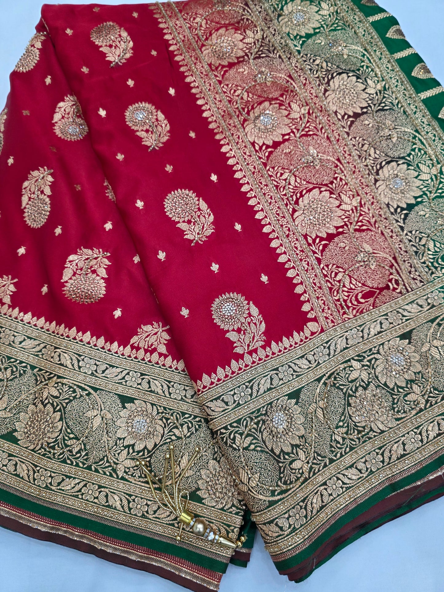 Red Zarkan kutdana Banarasi Silk Saree