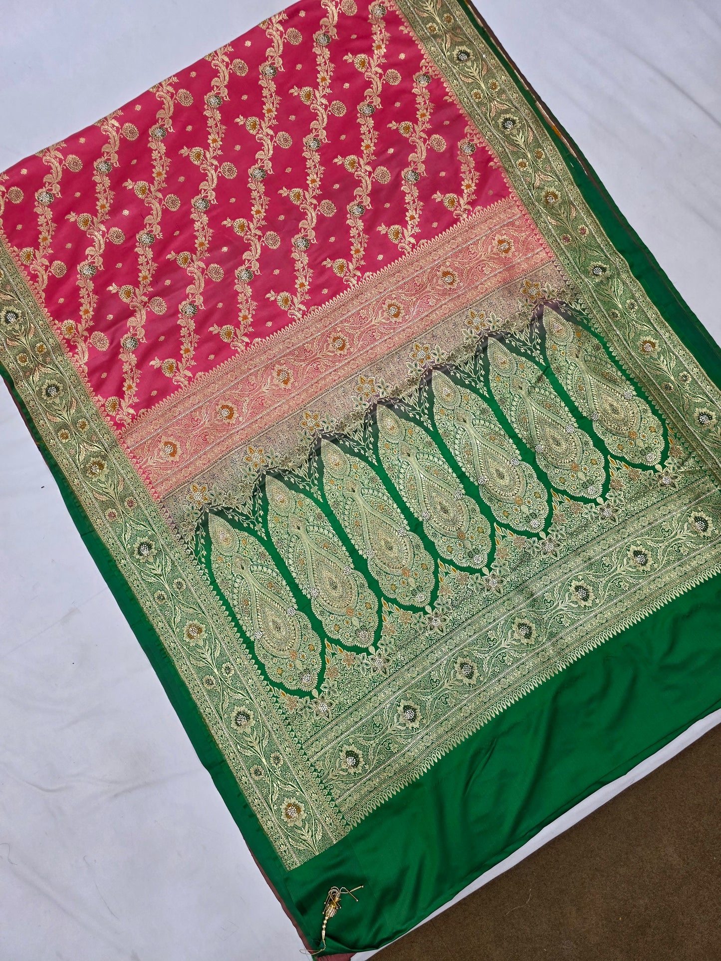 Strawberry Zarkan Swarovski Banarasi katan saree
